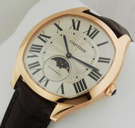 Roman numerals duplication Drive De Cartier watches are typical with blue hands.