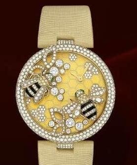 Swiss reproduction watches are decorated with bees.