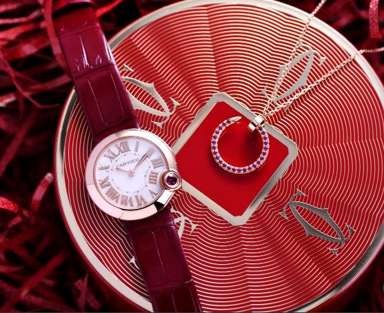The 18k rose gold copy watches have silvery dials.