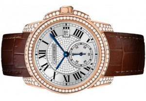 The 18k rose gold fake watch is decorated with diamonds.