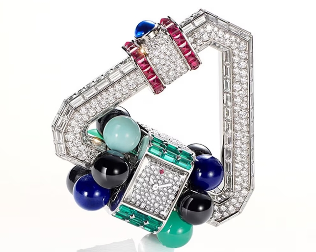 This Iced-Out Carabiner Watch Is Part of the UK 1:1 Replica Cartier Libre Polymorph High Jewelry Collection